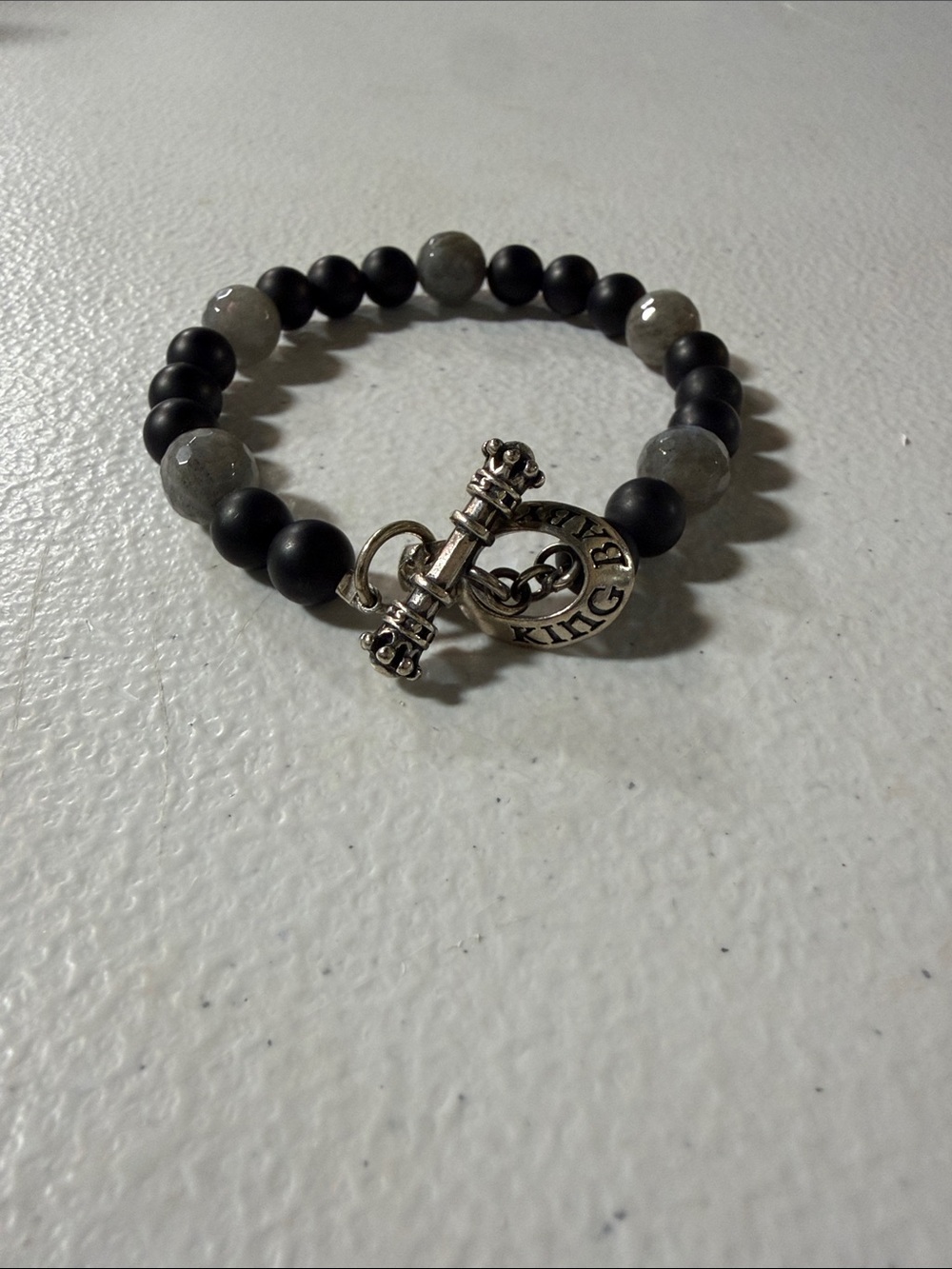 King Baby Beaded Bracelet with Silver Toggle Charm - Black & Gray